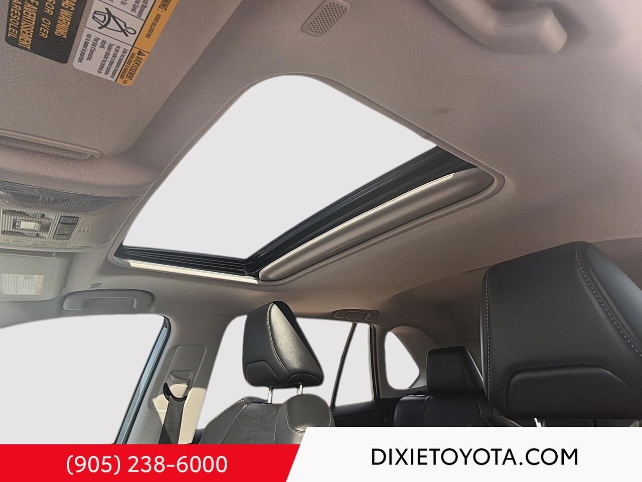 2023 Toyota RAV4 Hybrid Limited AWD / CLEAN CARFAX / HEATED AND VENTILATED SEATS / MOONROOF / ALLOY WHEELS / CARPLAY AND ANDROID AUTO Silver Mississauga - photo #10