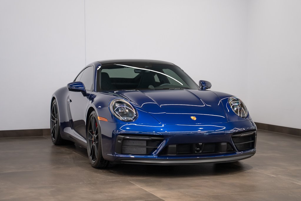 Porsche 911 Carrera 4 GTS Coupe 2023 Bleu Kirkland - photo #2