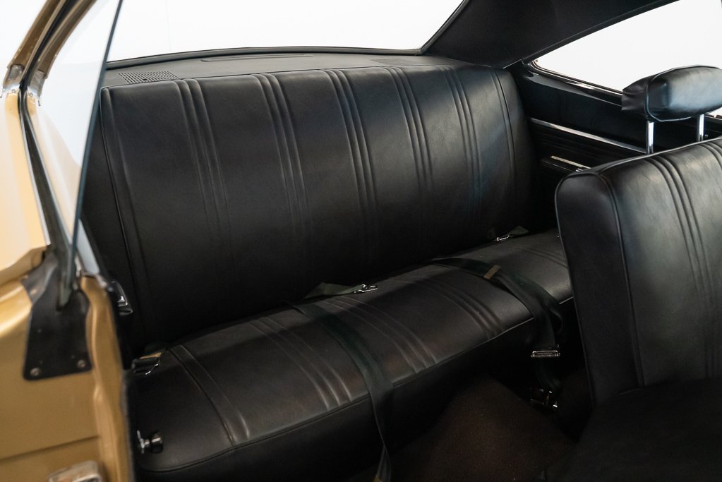 Plymouth Road Runner 1968 Beige Montréal - photo #44