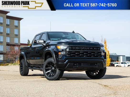 2022 Chevrolet Silverado 1500 Custom Trail Boss 5.3L | Trailering Package Black