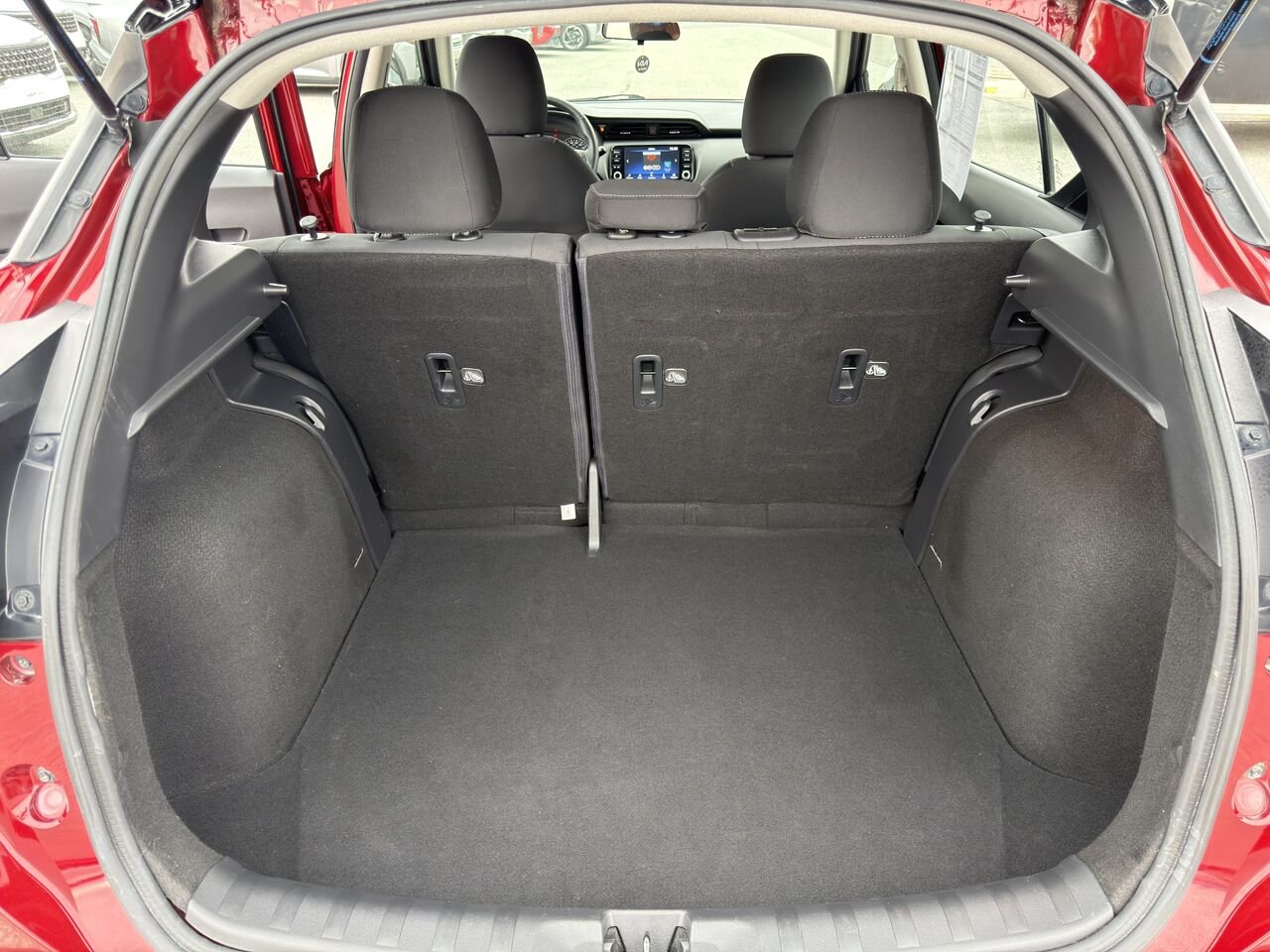 2021 Nissan Kicks Red Thetford Mines - photo #12