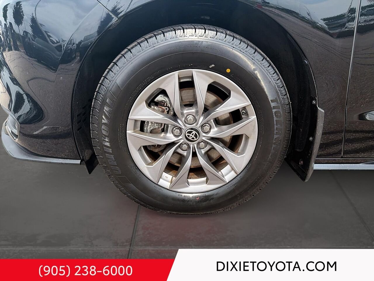 2024 Toyota Sienna LE AWD HYBRID / CLEAN CARFAX / 8 SEATS / HEATED SEATS / ALLOY WHEELS / CARPLAY AND ANDROID AUTO Black Mississauga - photo #6