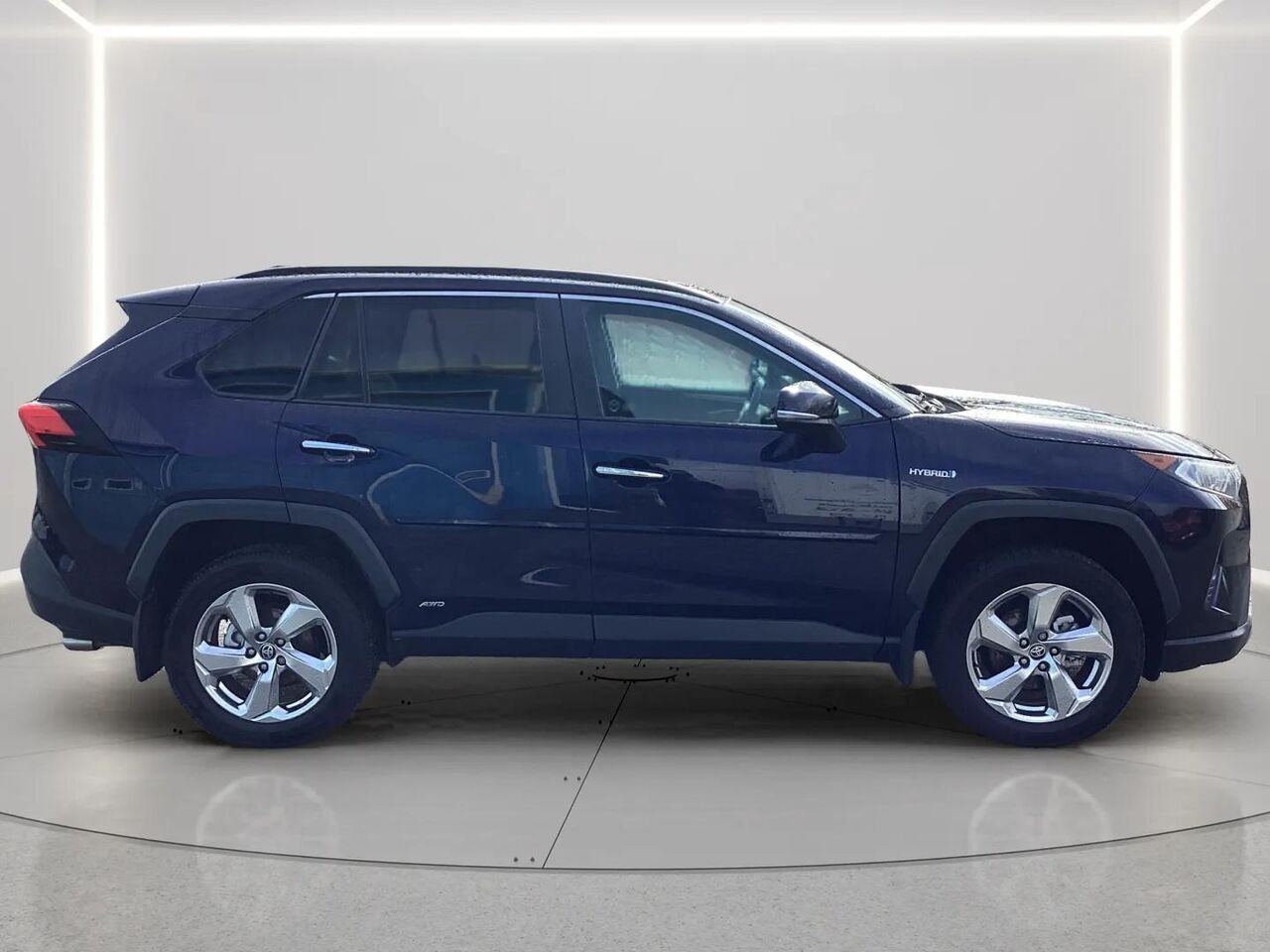 2021 Toyota RAV4 Blue Gatineau - photo #5