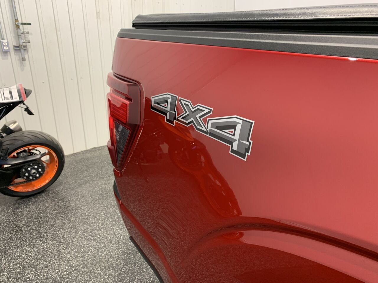 Ford F-150 F150 XLT 302A SPORT NAV REG VIT ADAPT 2024 Rouge Châteauguay - photo #7