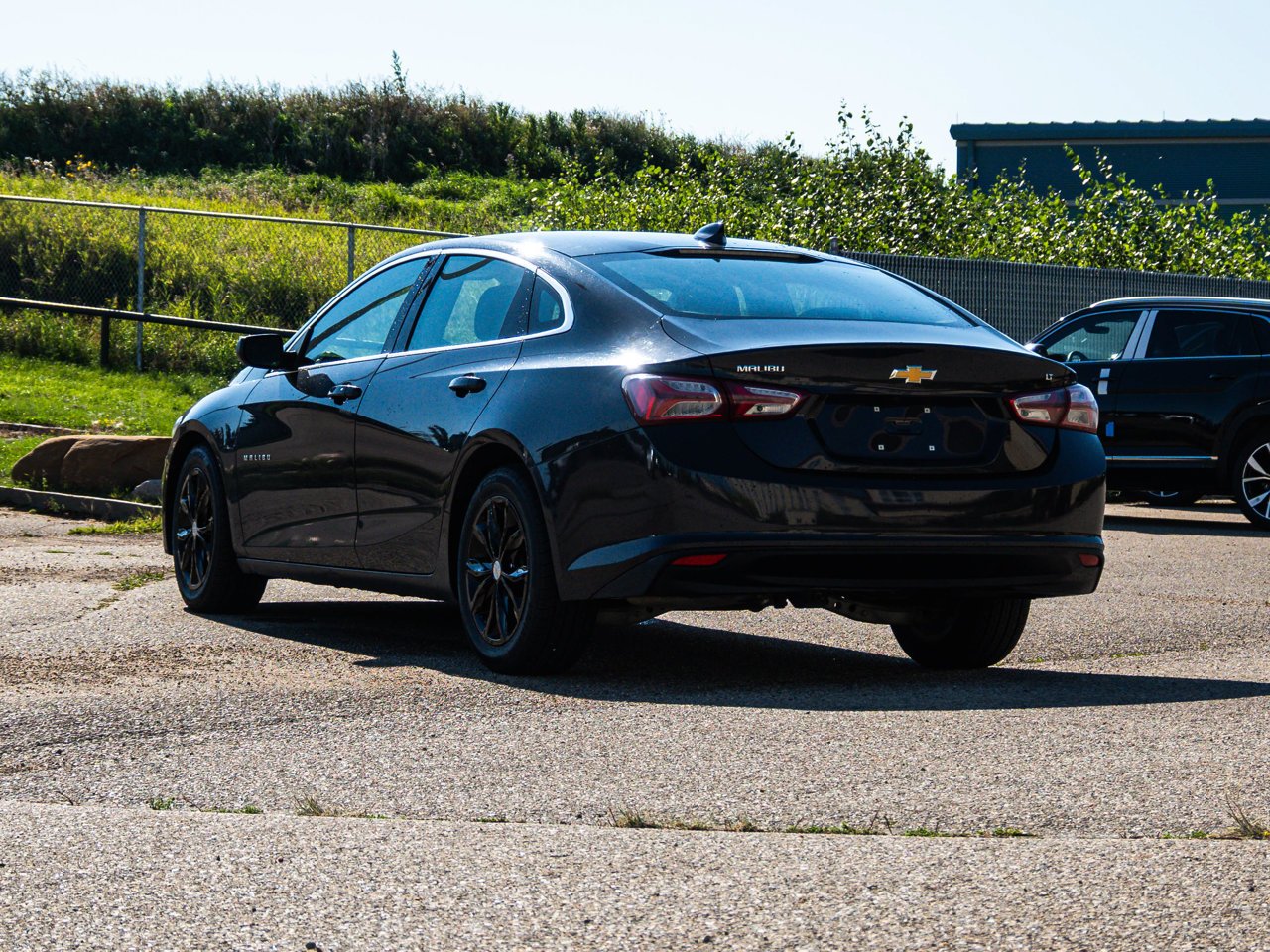 2022 Chevrolet Malibu 4dr Sdn LT Grey Sherwood Park - photo #10