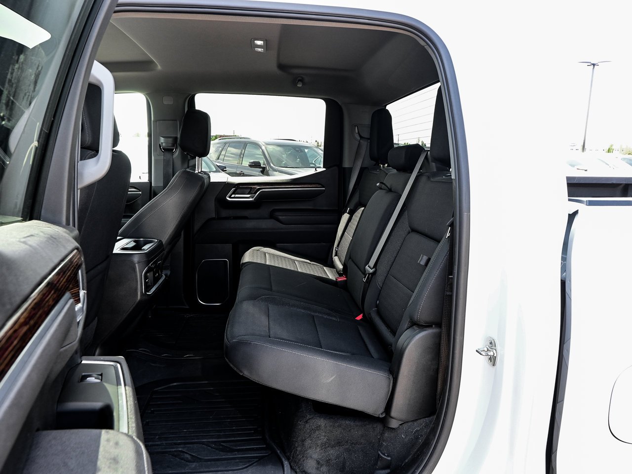 2025 GMC Sierra 1500 4WD Crew Cab 147 Elevation White Sherwood Park - photo #29