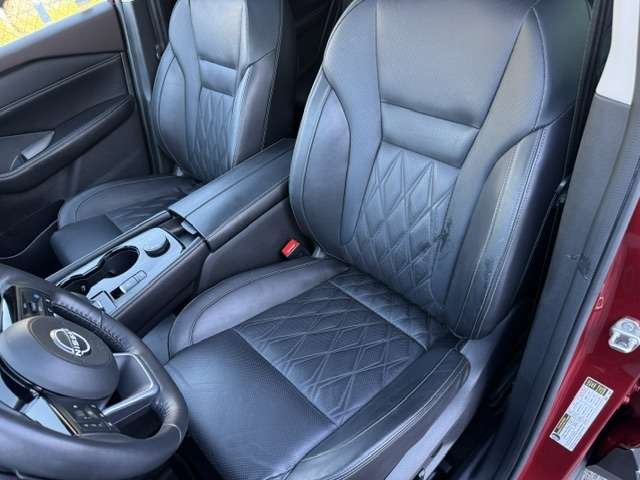 2023 Nissan Rogue Red Saint-Basile-le-Grand - photo #18
