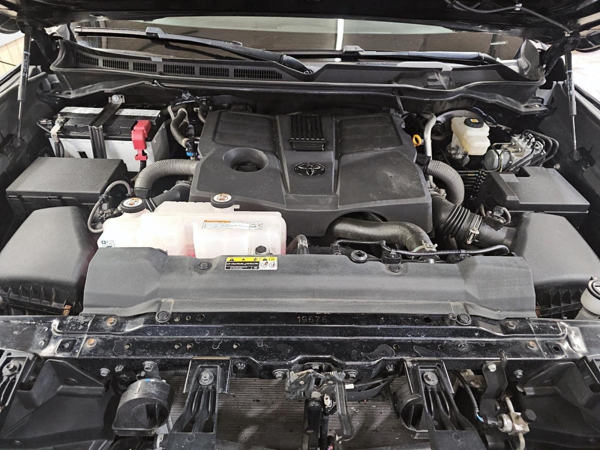 Toyota Tundra 33351B | SR Double Cab 4x4 2022 Noir Val-d'Or - photo #7