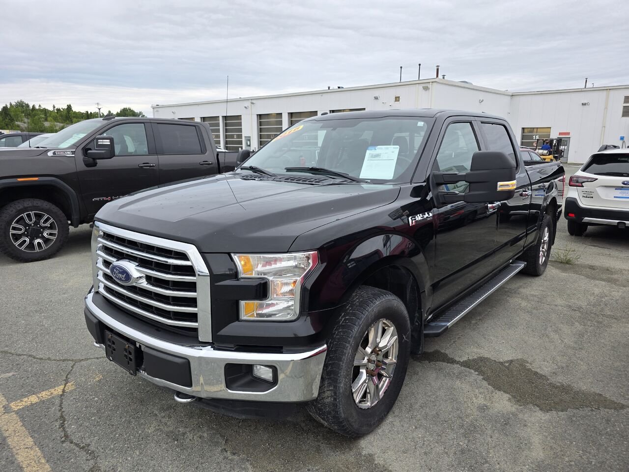 Ford F-150 Cab SuperCrew 4RM 157 po XLT 2016 Noir Rouyn-Noranda - photo #0