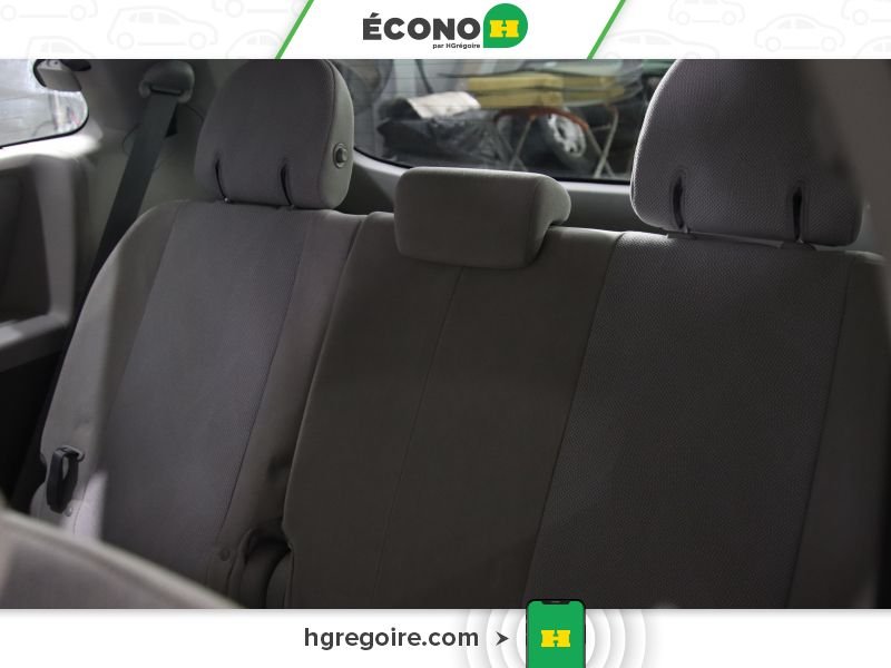 2020 Toyota Sienna White Blainville - photo #20