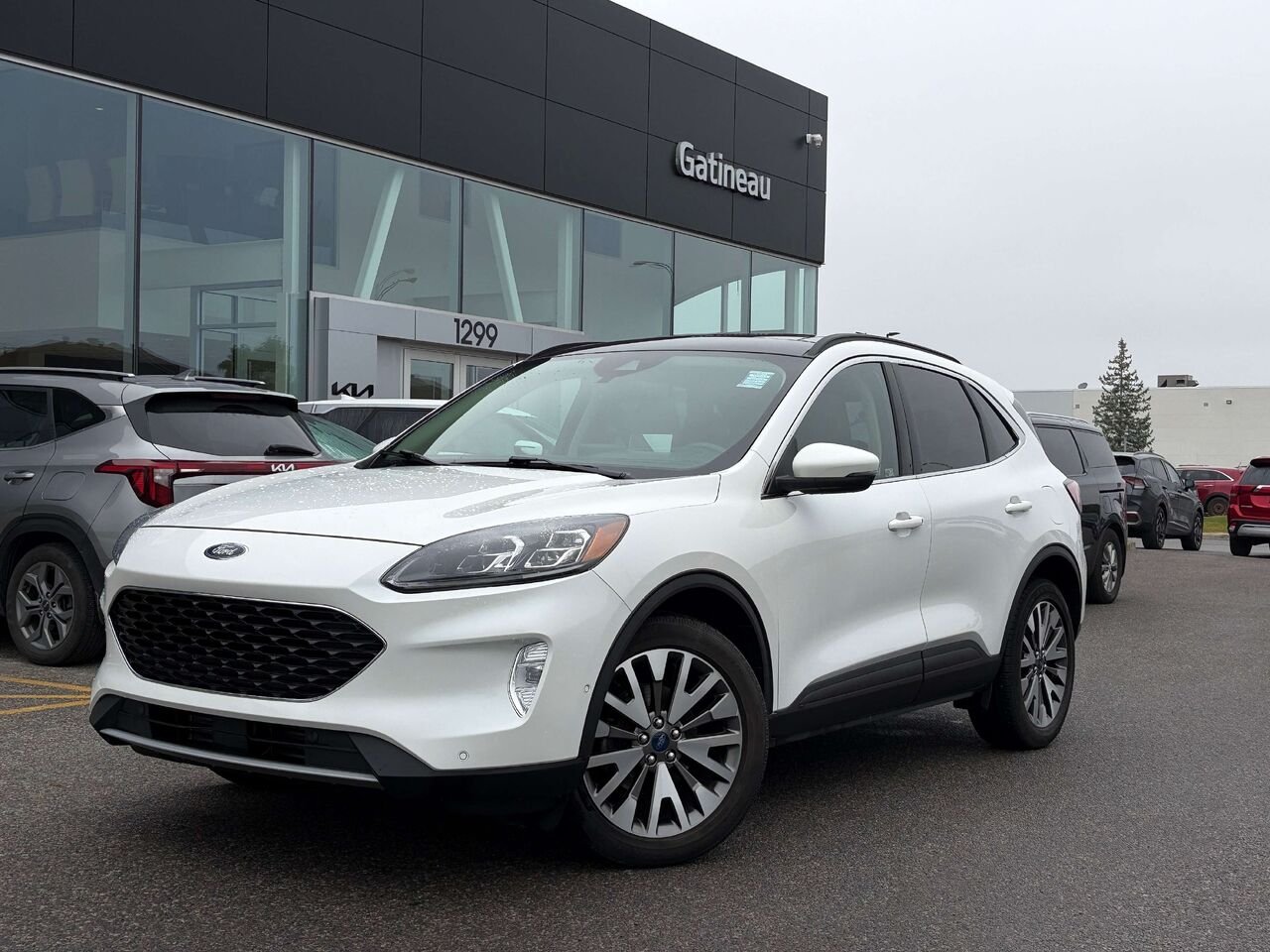 2020 Ford Escape White Gatineau - photo #8