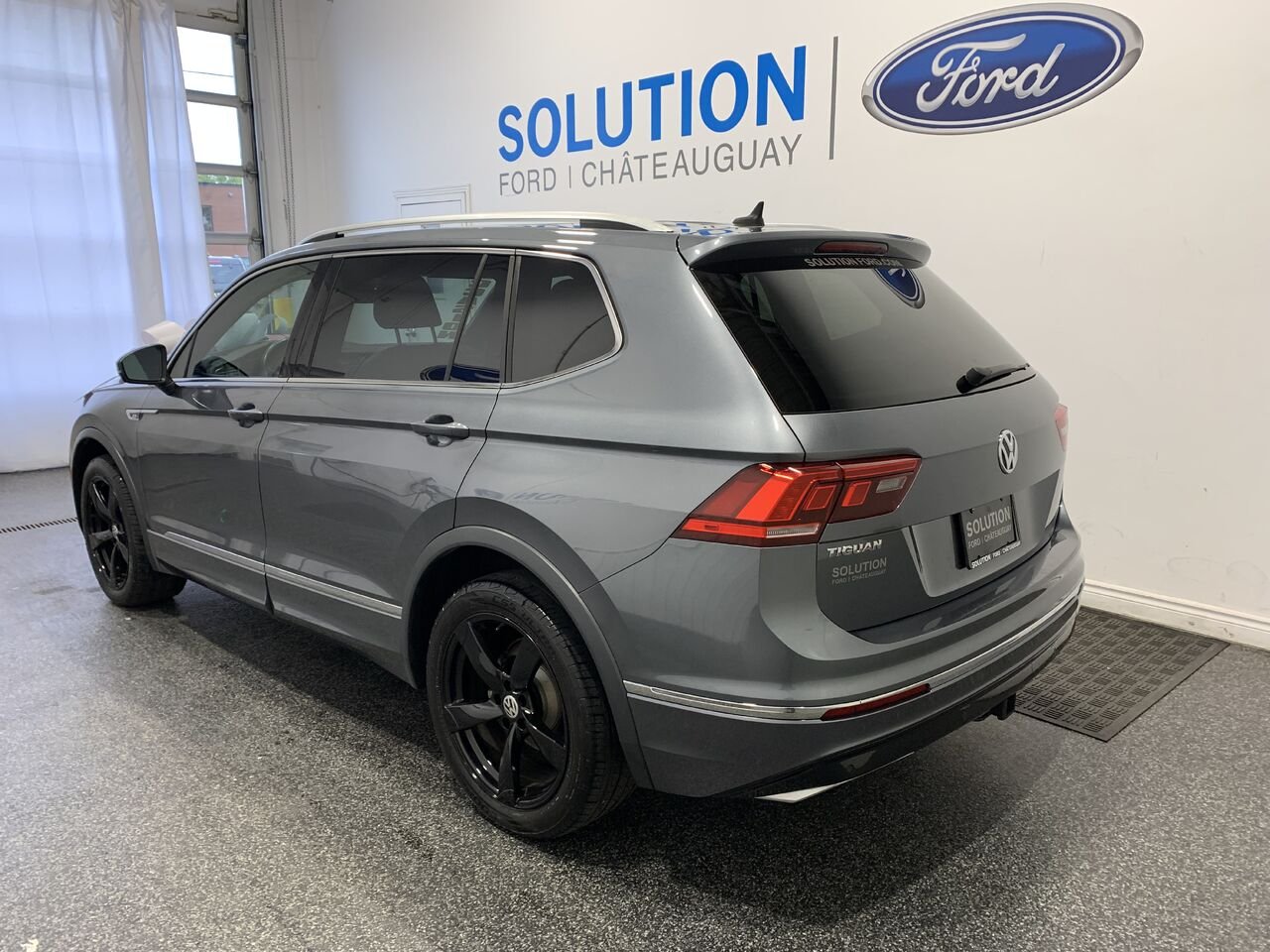 2019 Volkswagen Tiguan R-LINE Grey Châteauguay - photo #7