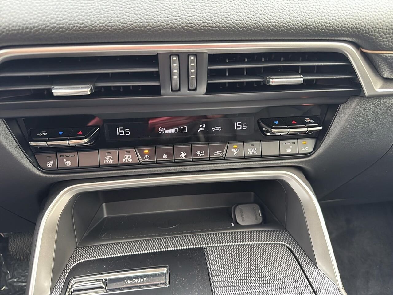 Mazda CX-90 hybride léger 2025 Noir Rouyn-Noranda - photo #18