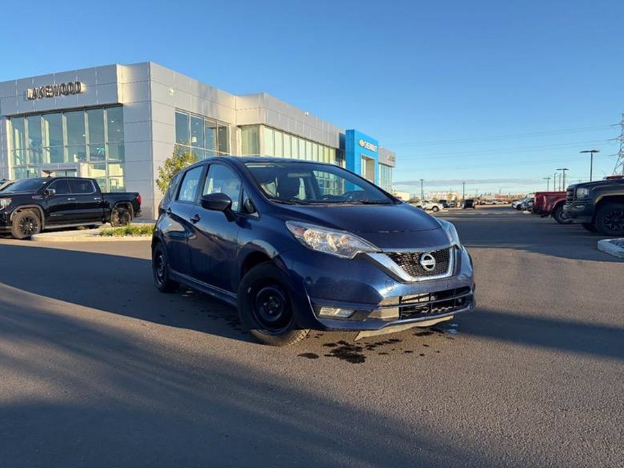 2017 Nissan Versa Note SV 1.6L Hatchback | Heated Bucket Seats Blue