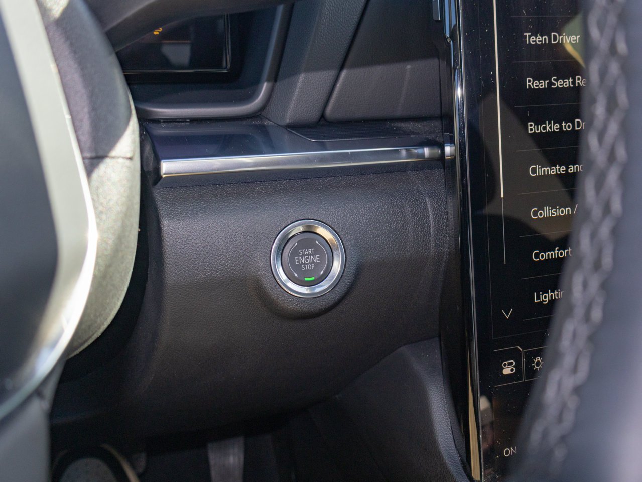2026 GMC Terrain AWD 4dr Elevation White Sherwood Park - photo #22