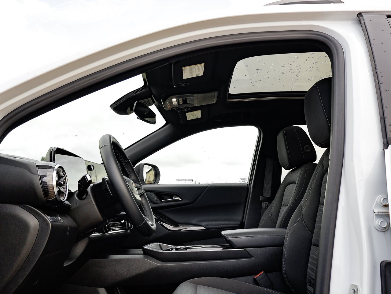 2026 Chevrolet Equinox AWD 4dr LT w/2LT White Sherwood Park - photo #15