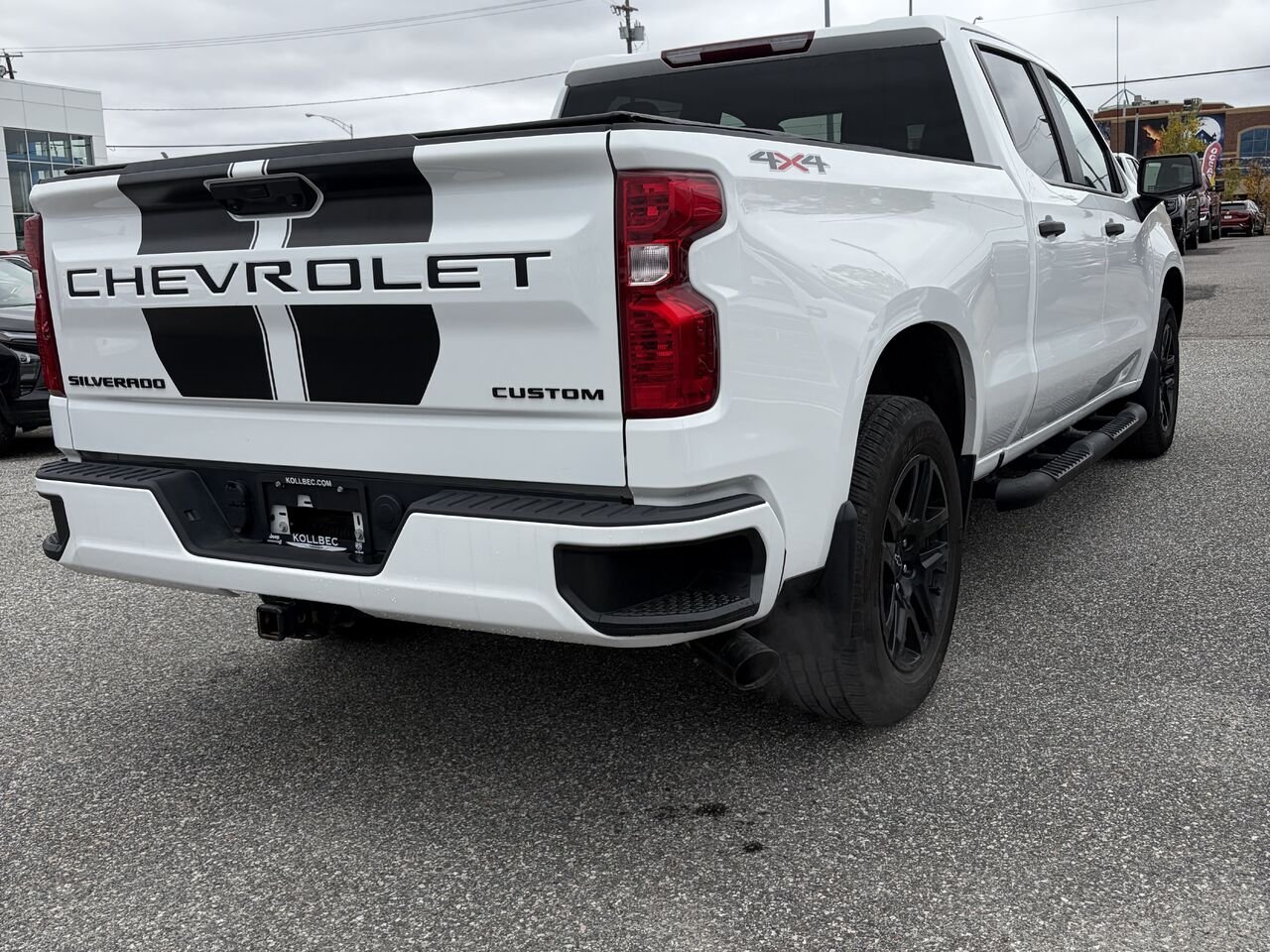 CHEVROLET SILVERADO K1500 CUSTOM Custom cabine multiplace 4RM 157 po 2024 Noir Gatineau - photo #14