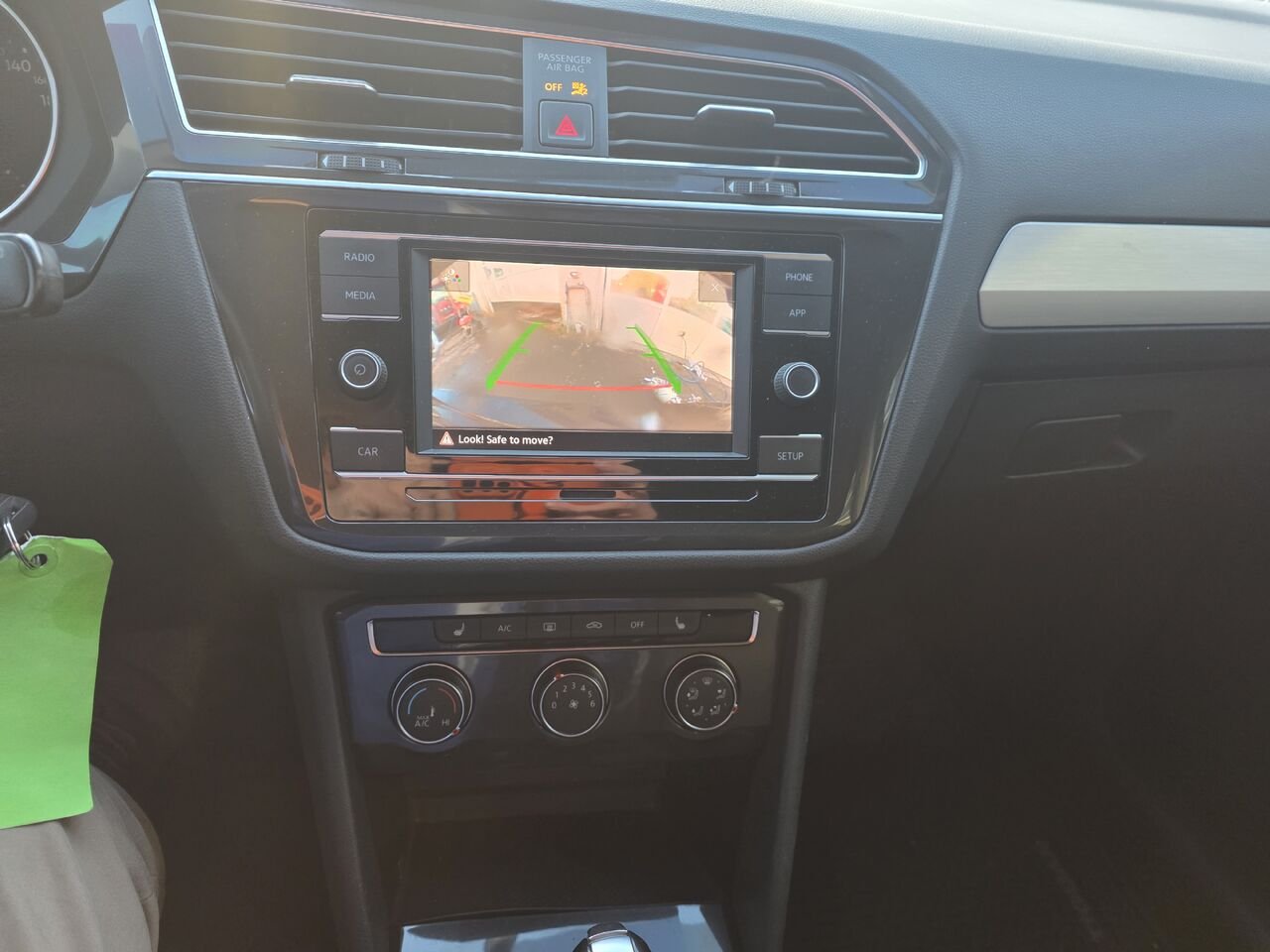 2019 Volkswagen Tiguan Black  - photo #12