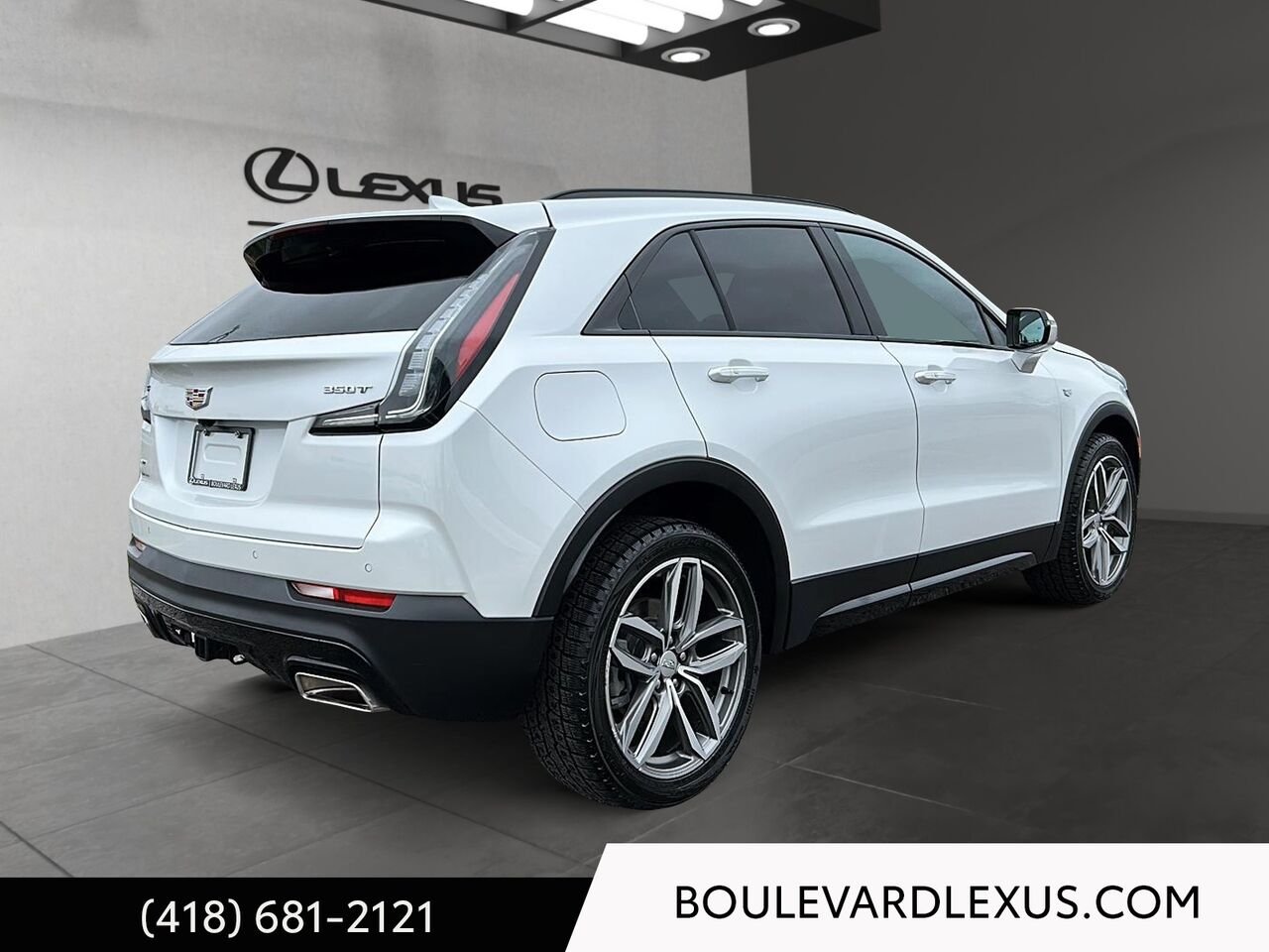 2023 Cadillac XT4 601193 | Traction intégrale, 4 portes Sport White Quebec - photo #3