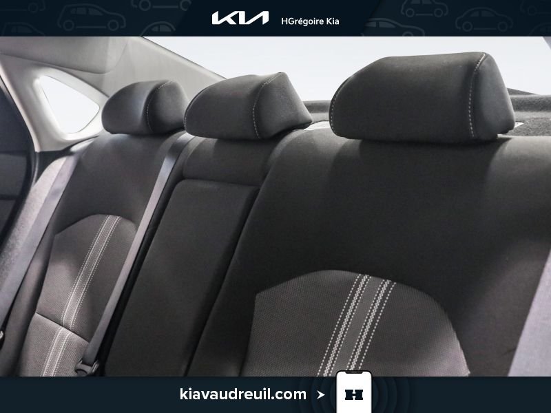 2023 Kia Forte Grey Laval - photo #11