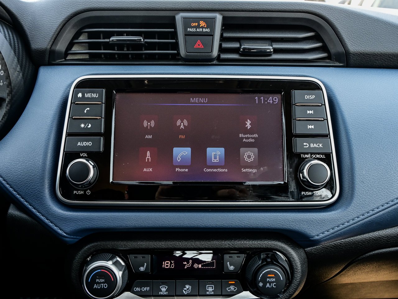 2025 Nissan Versa SV CVT Black Sherwood Park - photo #24