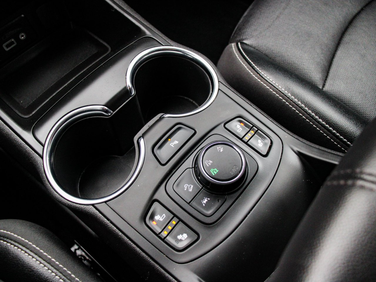 2023 GMC Terrain AWD 4dr SLT Red Sherwood Park - photo #28
