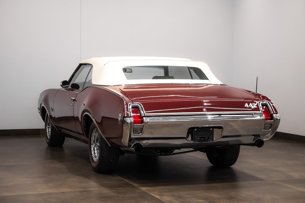 Oldsmobile 442 1969 Rouge Montréal - photo #6