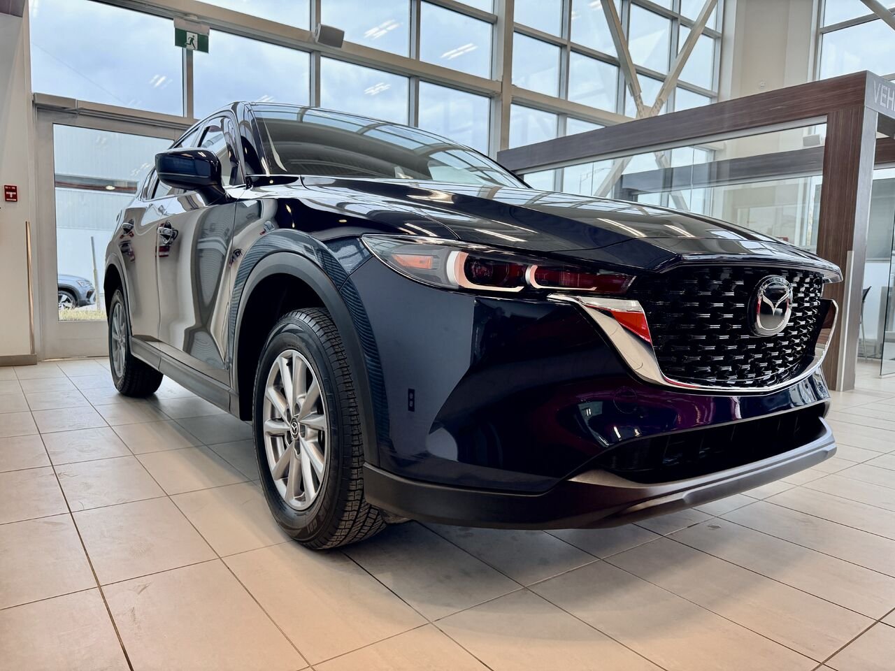 Mazda CX-5 2023 Bleu Notre-Dame-des-Prairies - photo #6