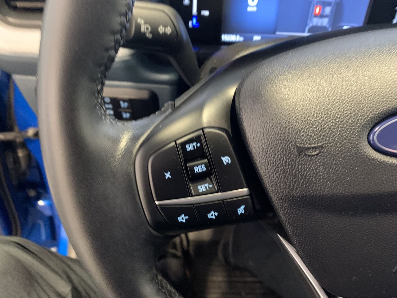 2025 Ford Maverick XLT AWD Blue Saint-Eustache - photo #36