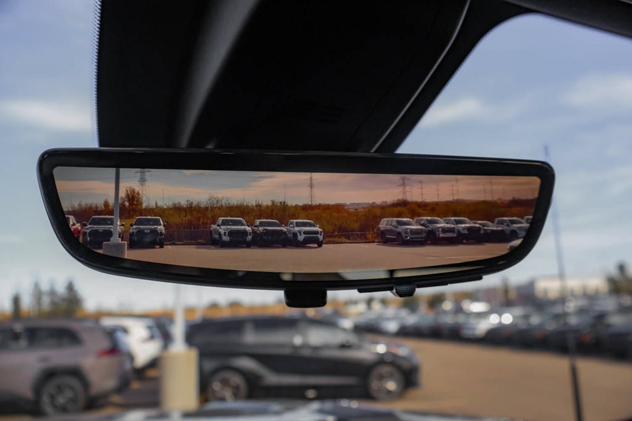 2022 Chevrolet Silverado 3500HD 4WD Crew Cab 159 High Country Black Sherwood Park - photo #29