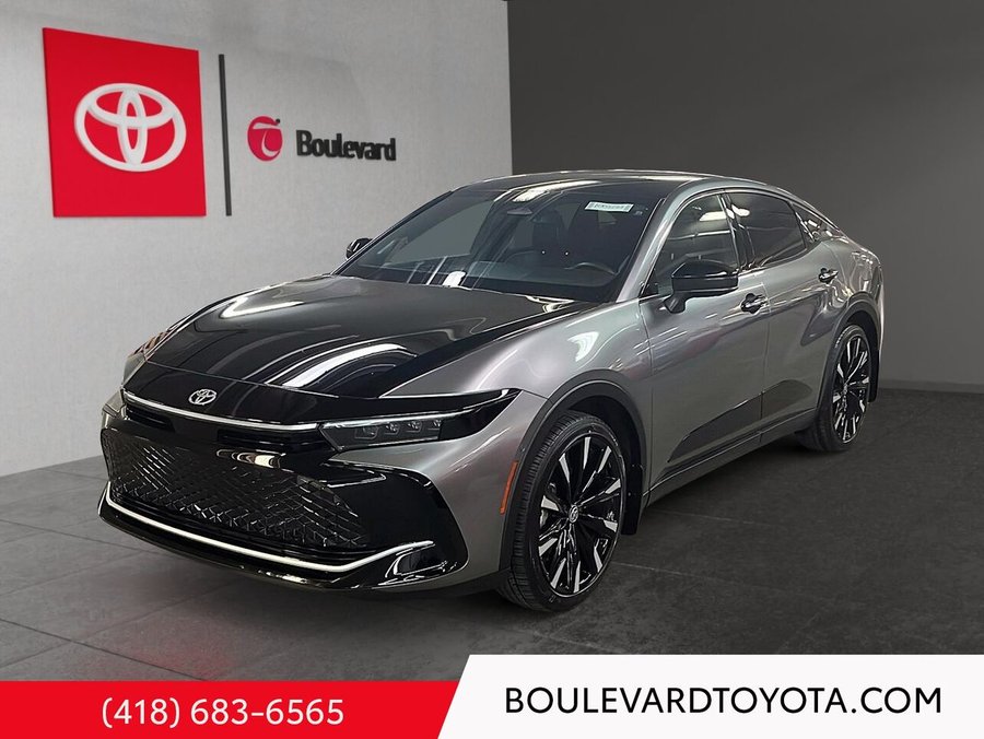 Toyota Crown PLATINUM, AWD 2023 Gris