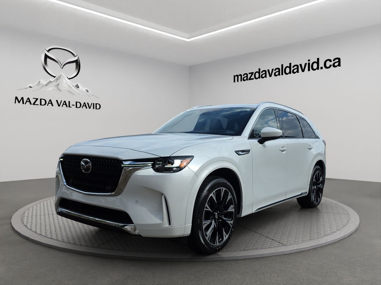 2026 Mazda CX-90 PHEV Signature PHEV, 7 passagers, toit pano, cuir, sièges ventilés Platinum Quartz Metallic Val-David - photo #1