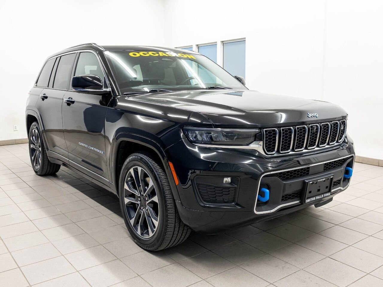 2023 Jeep Grand Cherokee 4xe OVERLAND 4X4 *TOIT* NAV CUIR SIÈGES VENT PROTECH 3 Black Saint-Jérôme - photo #10