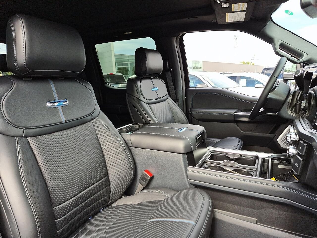 2027 Ford Super Duty F-250 SRW Agate Black Metallic Saint-Jérôme - photo #6