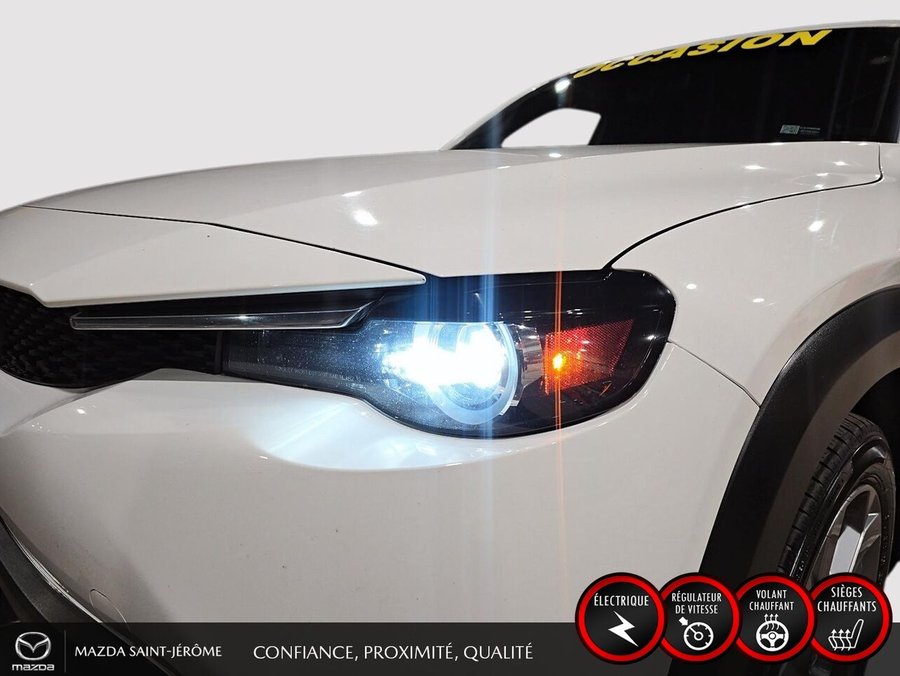 Mazda MX-30 GS | 100 % ÉLECTRIQUE | MAGS | VOLANT CHAUFFANT | NAVIGATION | TÊTE HAUTE 2022 Blanc