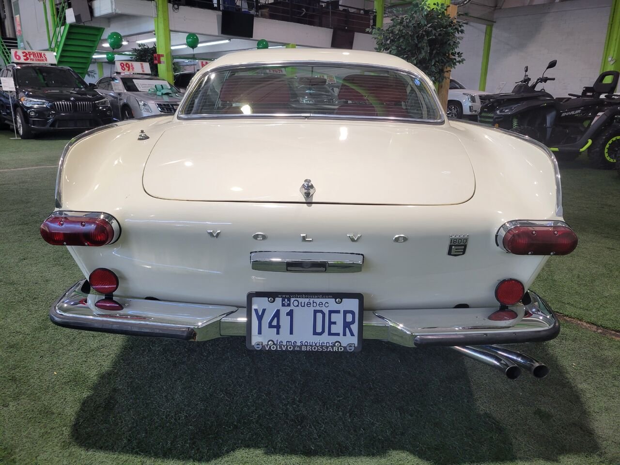 1970 Volvo P1800e Beige  - photo #4