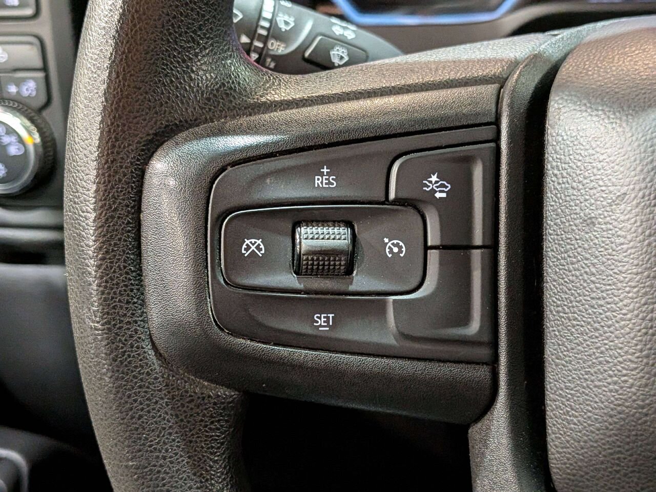 2024 GMC Sierra 1500 4WD Crew Cab 157" Pro Black Val-David - photo #13