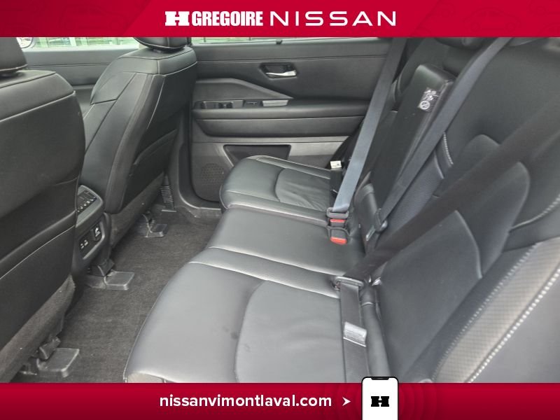 2024 Nissan Pathfinder White Laval - photo #11