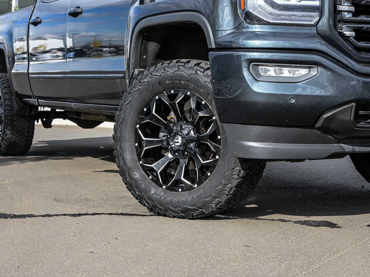 2018 GMC Sierra 1500 4WD Crew Cab 143.5 SLT Grey Sherwood Park - photo #5