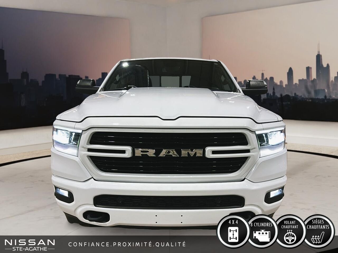2020 Ram 1500 BIG HORN QUAD CAB 4X4 | V8 HEMI ETORQUE | APPLE CARPLAY | ATTELAGE DE REMORQUAGE White Saint-Jérôme - photo #1