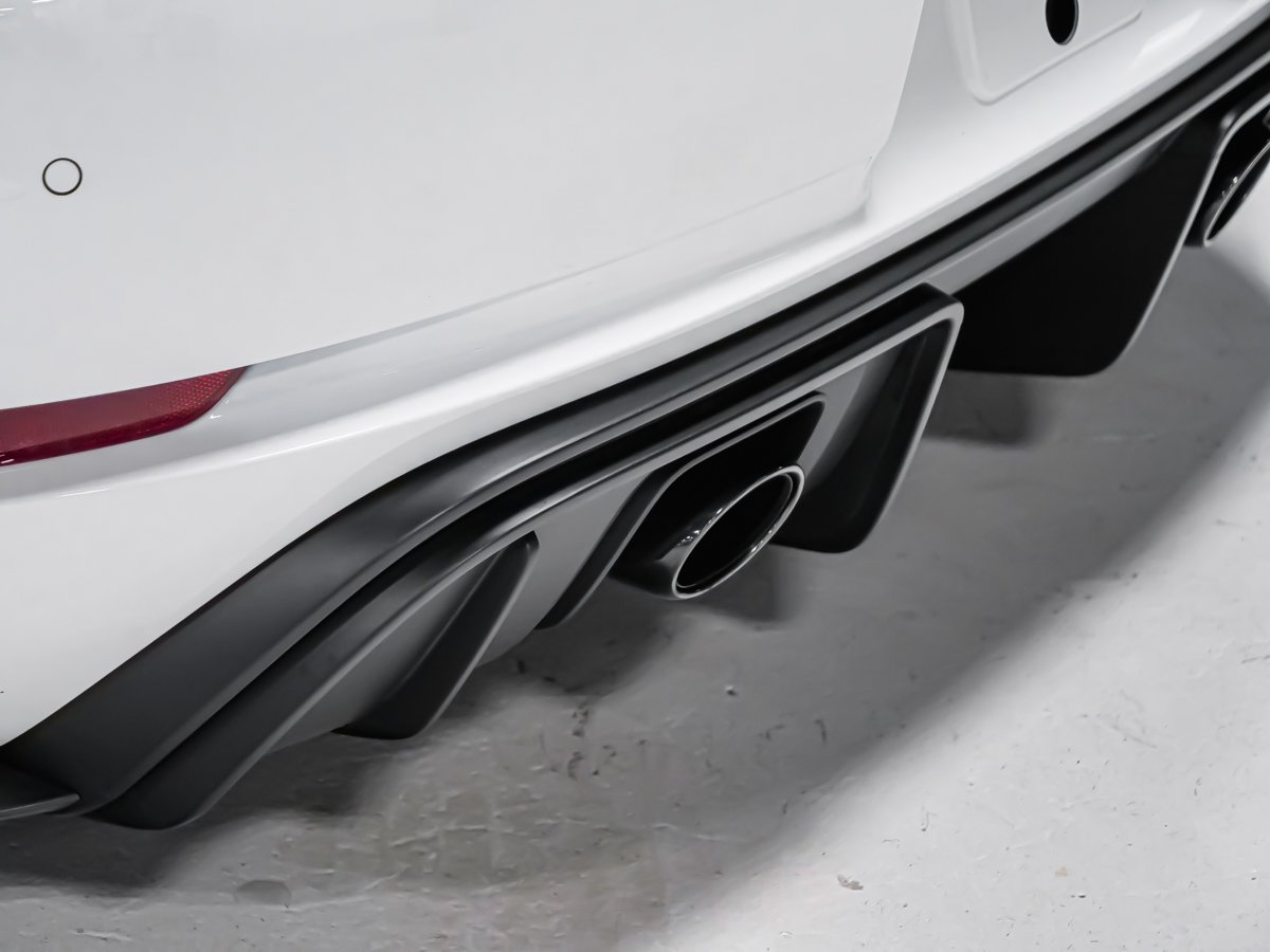 2025 Porsche 718 Cayman GT4 RS White Montreal - photo #9