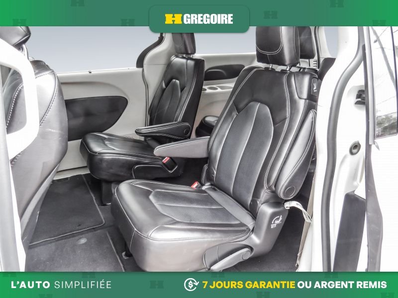Chrysler Pacifica 2023 Blanc Blainville - photo #28
