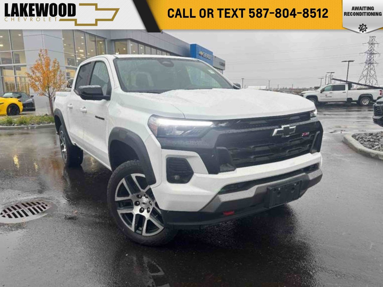 2023 Chevrolet Colorado 4WD Crew Cab Z71 White Sherwood Park - photo #0
