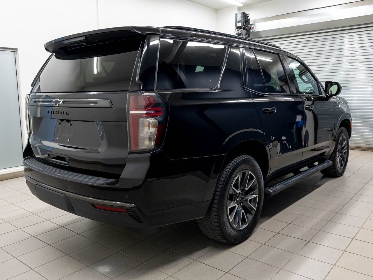 2021 Chevrolet Tahoe Z71 AWD *TOIT CUIR SIÈGES CHAUF BOSE GR REMORQ MAX Black Saint-Jérôme - photo #8