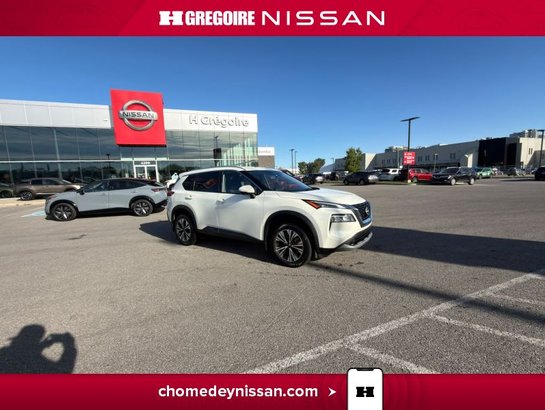 2023 Nissan Rogue SV Moonroof * AWD *Carplay * Bancs Chauffants White