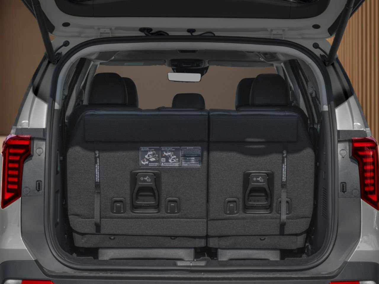 Kia Carnival hybride 2027 Blanc neige nacré Blainville - photo #8