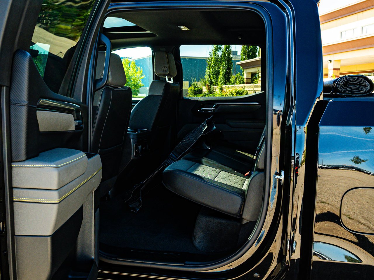 2025 Chevrolet Silverado 1500 4WD Crew Cab 147 ZR2 Black Sherwood Park - photo #31