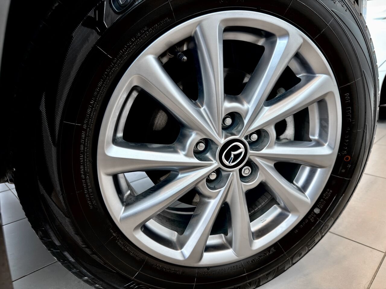 Mazda CX-5 2022 Gris Notre-Dame-des-Prairies - photo #11