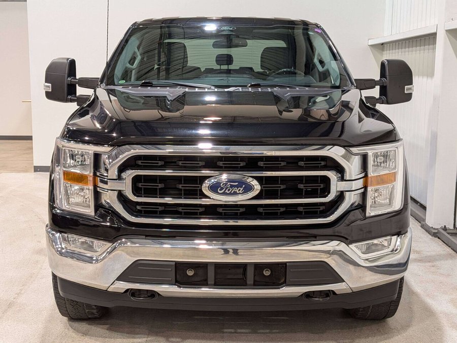 Ford F-150 XLT 4WD SuperCrew 5.5' Box 2022 Noir