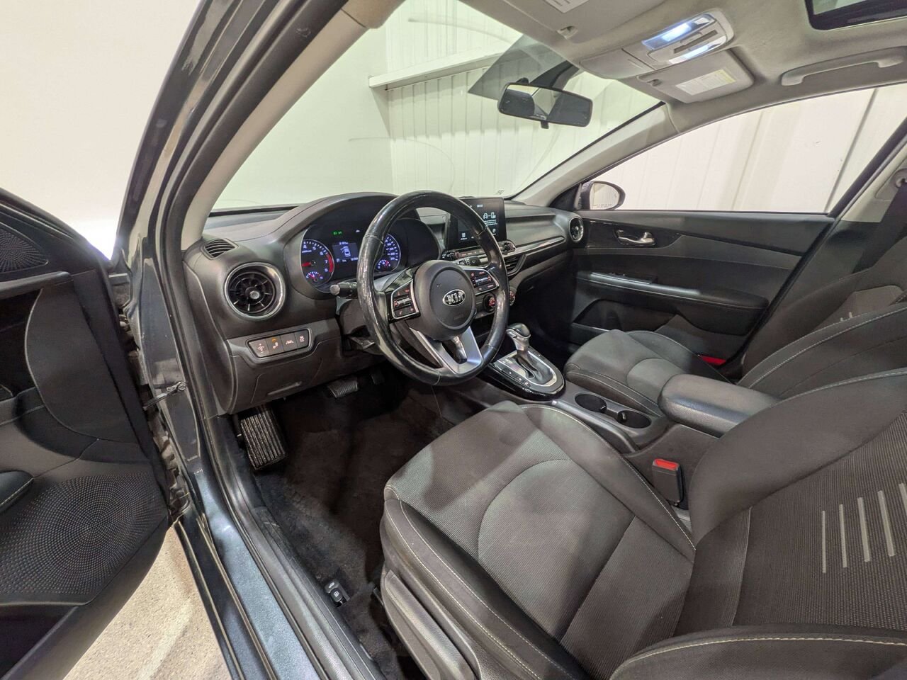 2021 Kia Forte EX Premium IVT Grey Val-David - photo #9